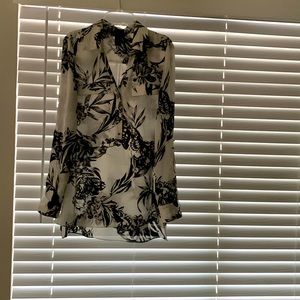 White House Black Market beautiful blouse